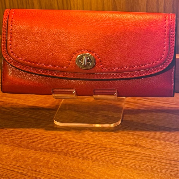 Coach Park Red Leather Slim Turn-lock Wallet - Picture 1 of 7